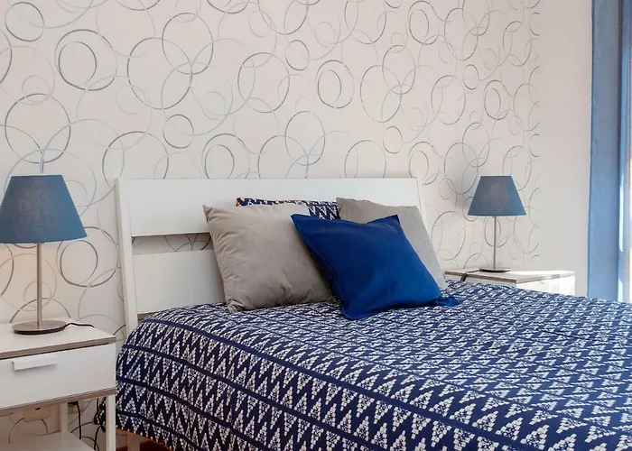 Apartment Sunny View To The Tower Porto