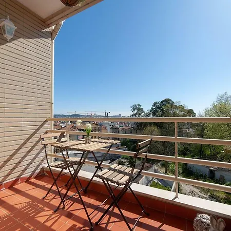 Sunny View To The Tower Apartamento *