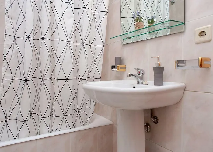 Sunny View To The Tower 아파트 *