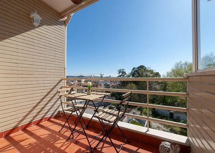 Sunny View To The Tower Διαμέρισμα *