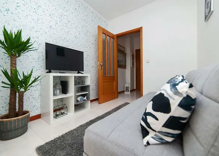 Sunny View To The Tower Διαμέρισμα